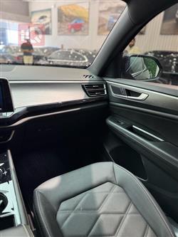 ڤۆڵکسواگن ئەتڵەس کرۆس سپۆرت